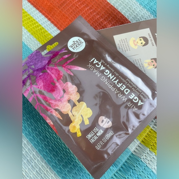 🛍️✨NIB✨🛍️ AIR WRAPPING MASK AGE DEFYING AÇAÍ Face Mask Accessory - Picture 1 of 10